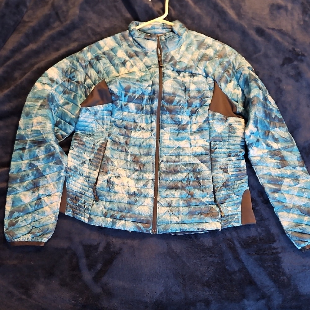 Eddie Bauer Women's Blue and Gray Puffer Jacket